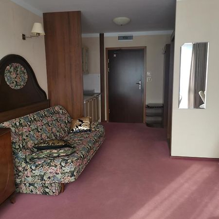Apartamenty Rodzinne Przy Plazy Kołobrzeg Rom bilde